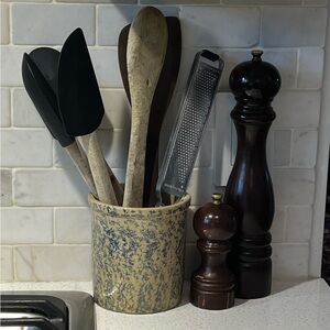 Robinson Ransbottom Roseville Ohio Pottery Blue Beige 1 Qt High Jar Crock